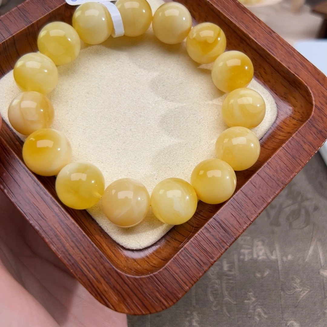 琥珀裸石未镶嵌琥珀裸石未镶嵌168