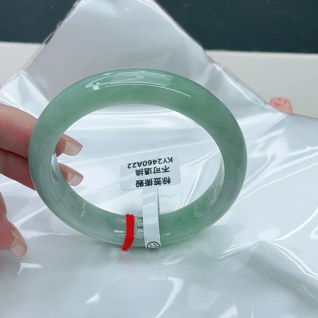 翡翠手镯未镶嵌正59