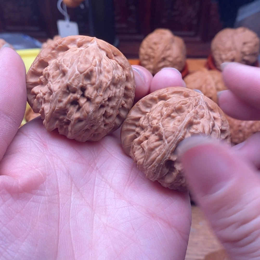 文玩核桃吊坠不****团白狮子42