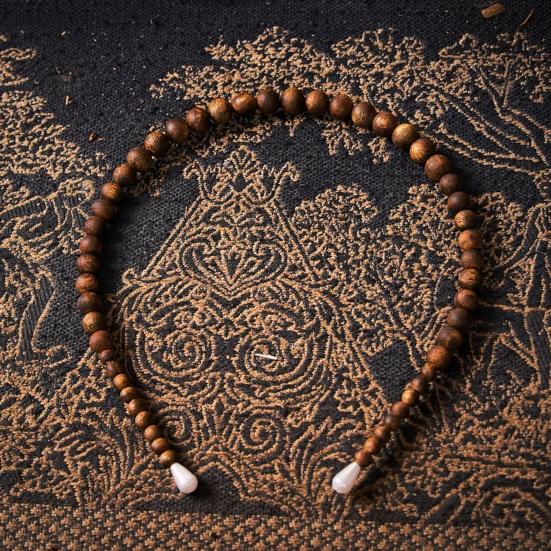 沉香【沉香女儿】海南沉香发箍多样性发一条