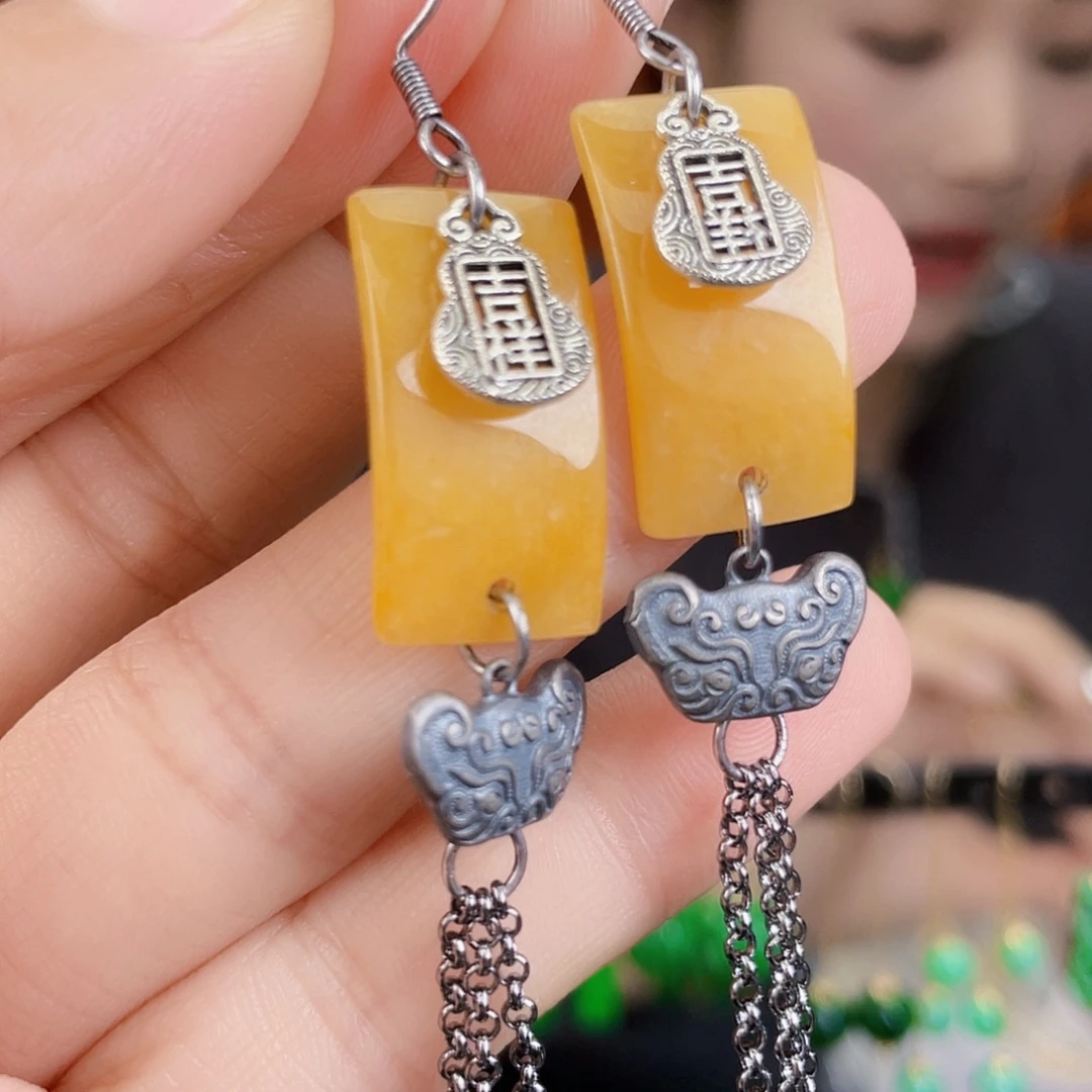 翡翠未镶嵌耳饰饰品