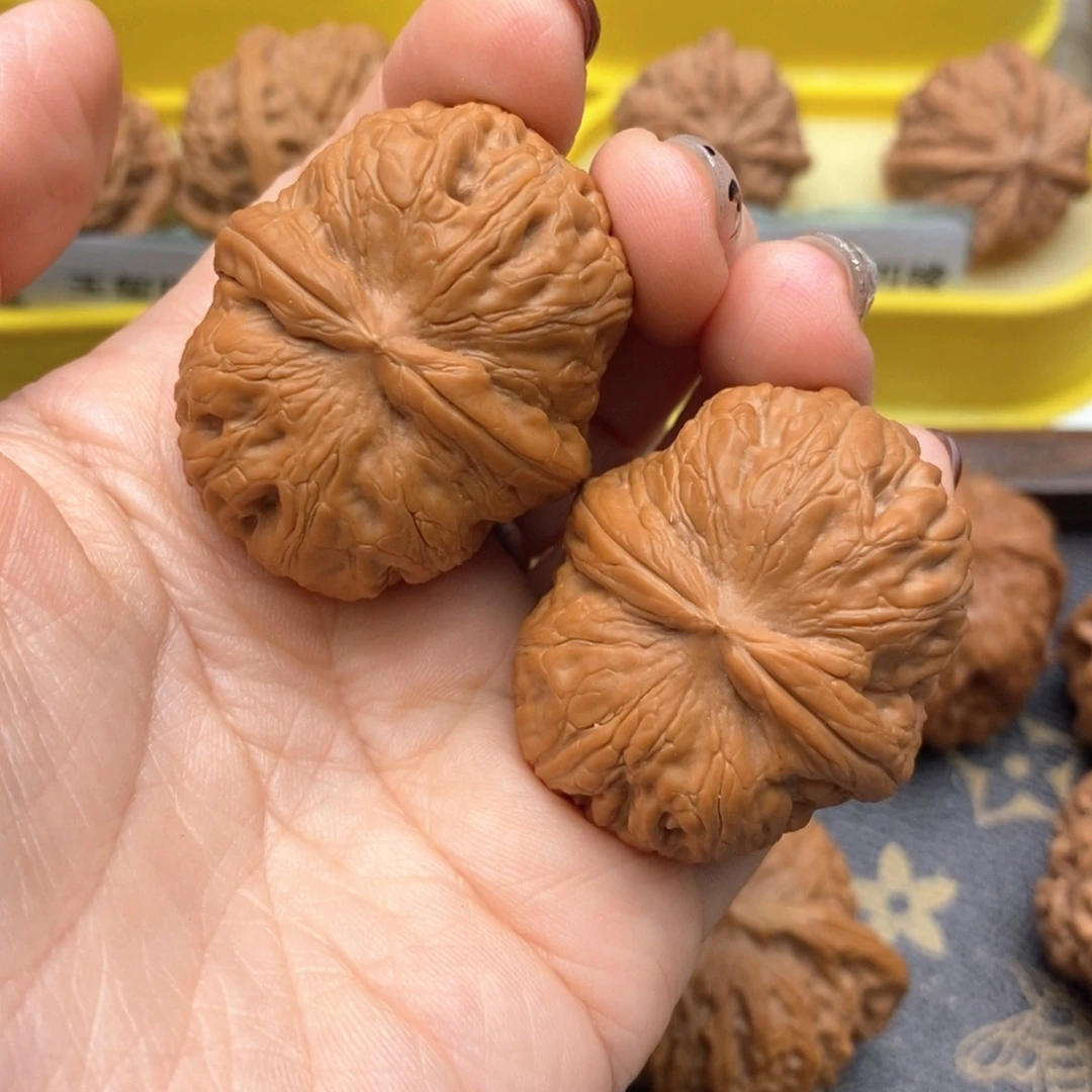 文玩核桃把件42尺平谷元宝