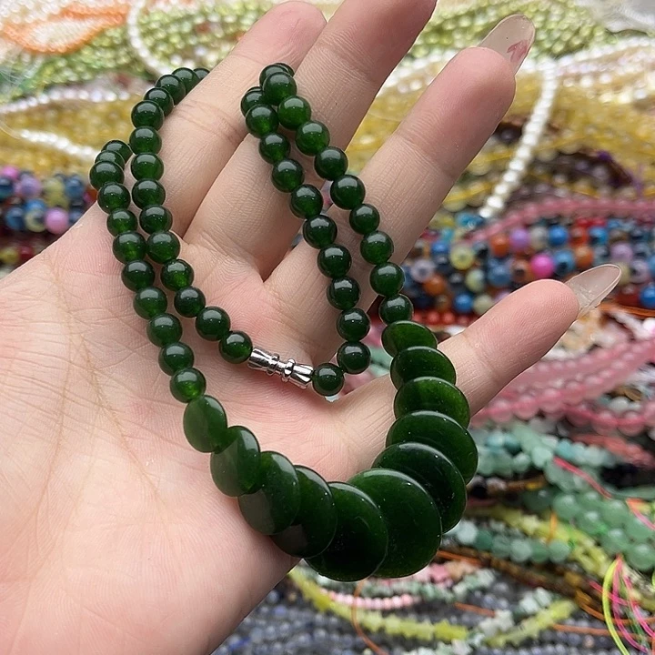 玛瑙/玉髓珠宝半成品未镶嵌一条碧玉项链