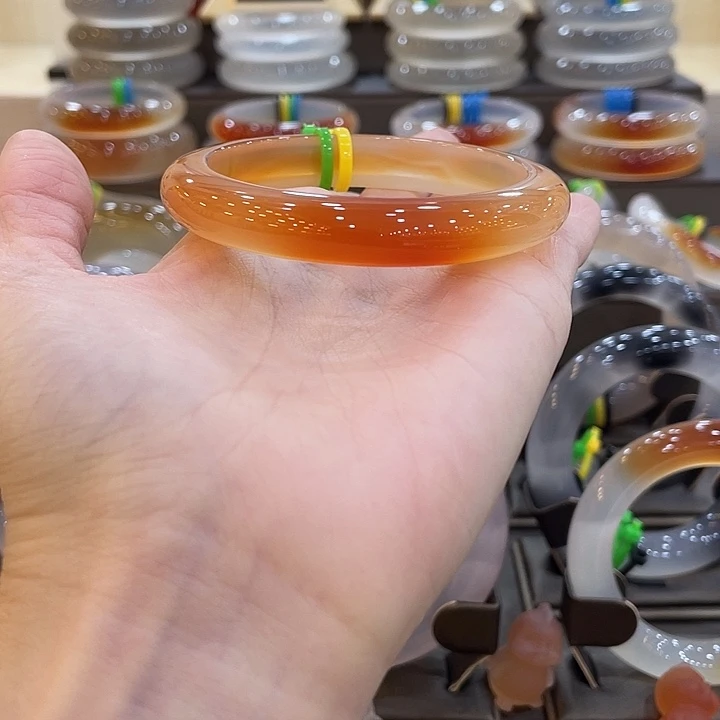 玛瑙/玉髓未镶嵌手镯9