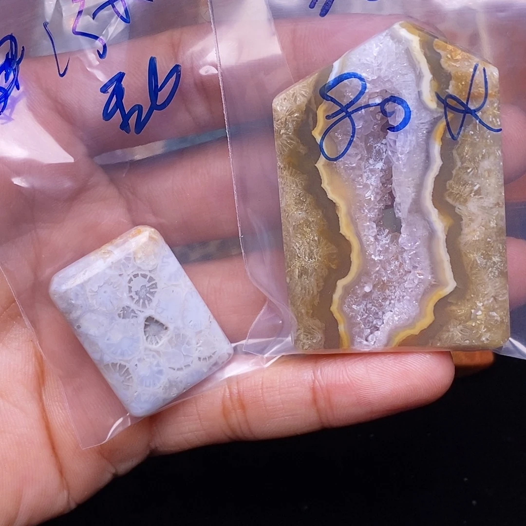 乱***河硅化玉合金珊瑚玉