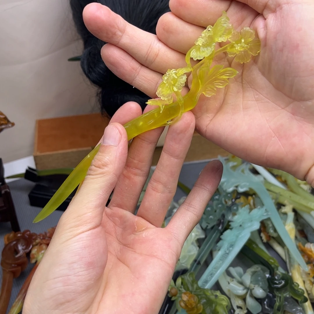蛇纹石玉未镶嵌发饰