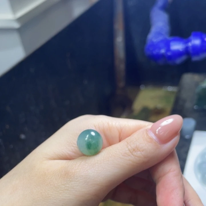 刘***戈定制翡翠未镶嵌边角料