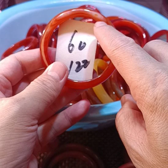 玛瑙/玉髓未镶嵌手镯