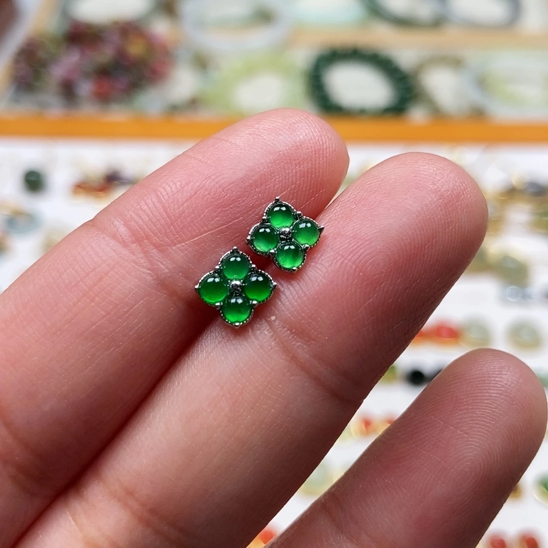 和田玉吊坠银S925镶嵌