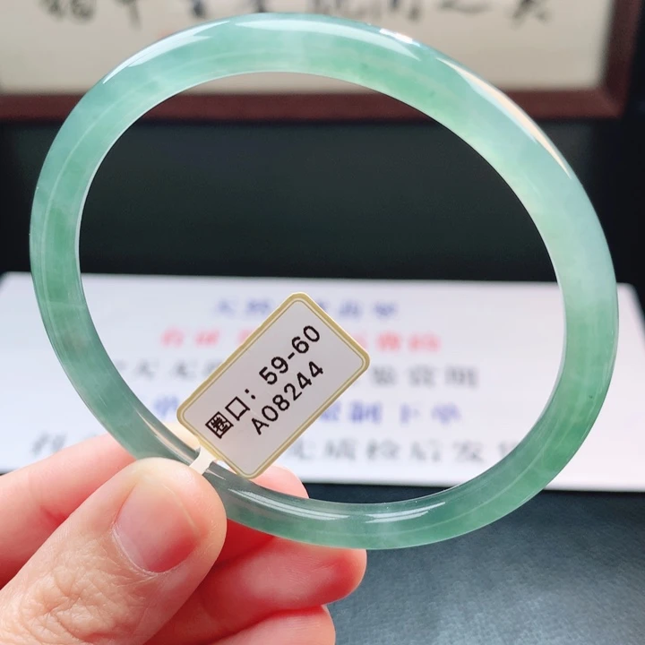 翡翠未镶嵌手镯翡翠手镯41