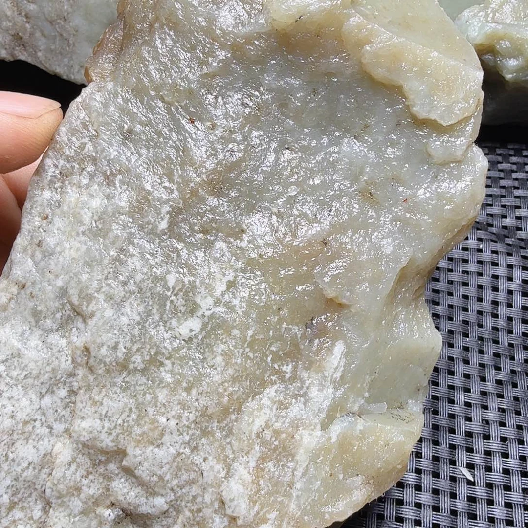 和田玉（糖玉）未镶嵌珠宝半成品