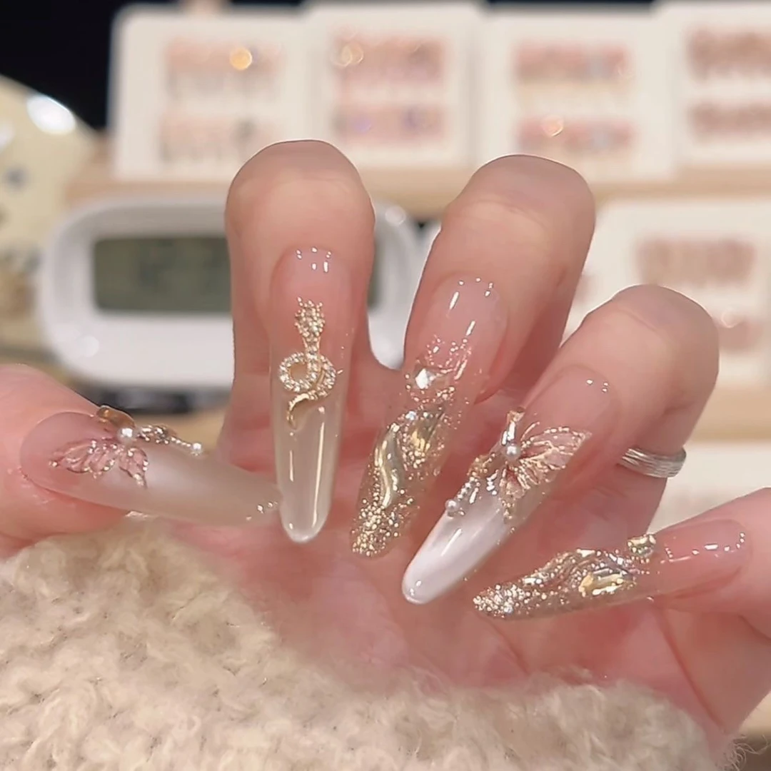 金蛇元素显白纯定制气质美甲美甲穿戴甲片2025新款高级感穿戴甲