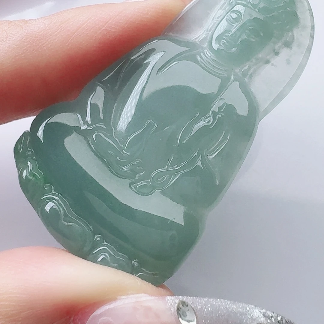 翡翠未镶嵌颈饰天然的A货翡翠多样性发其一