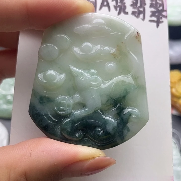 翡翠未镶嵌颈饰天然翡翠