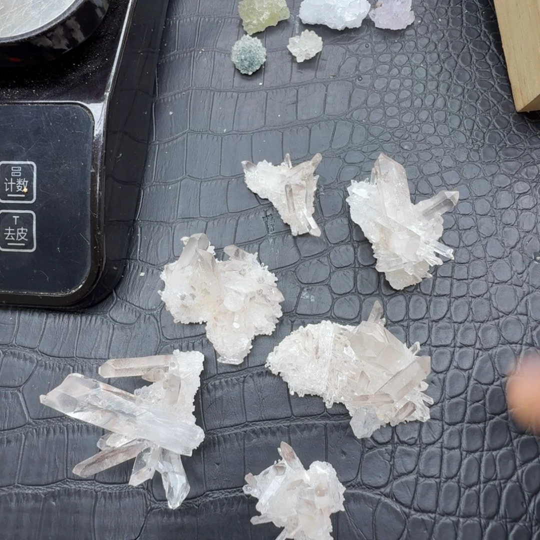 夏***闪石材天然水晶摆件