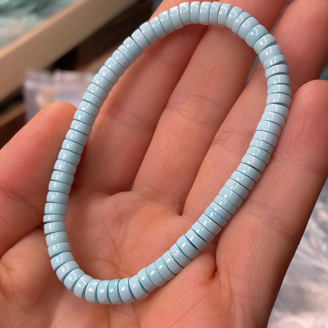 绿松石未镶嵌颈饰