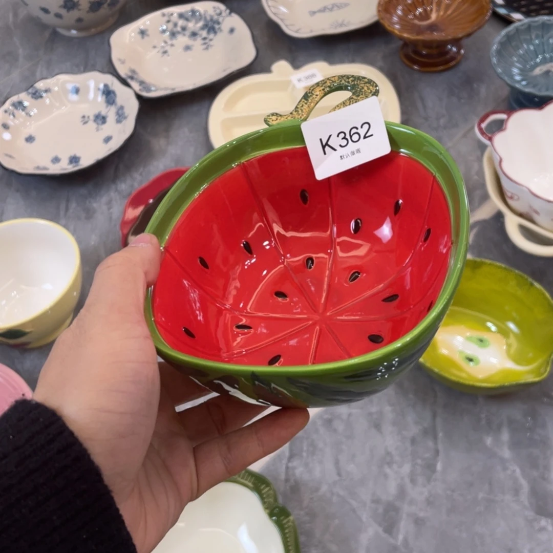 陶瓷微瑕餐具介意勿拍，满18飞！