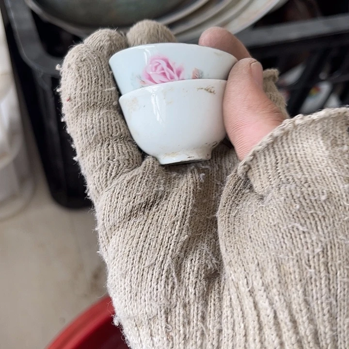 艾***炜羽毛我也不知道我在