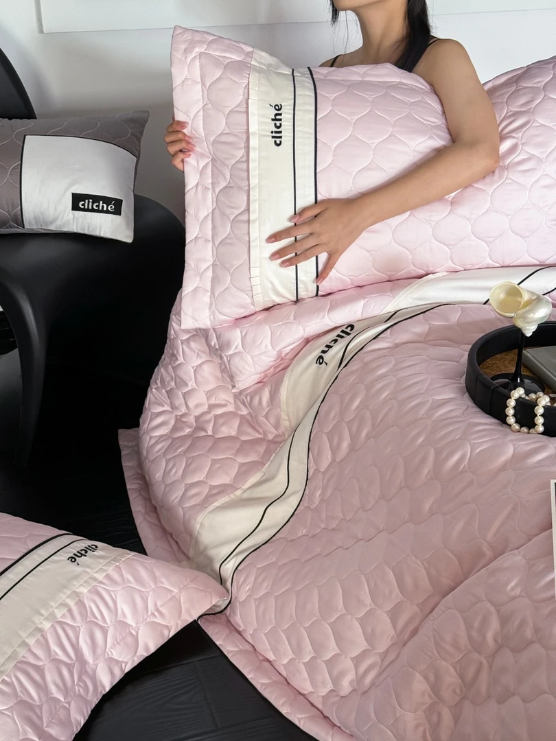 【凡哥】秋冬新品撞色拼接刺绣  椿野-粉色