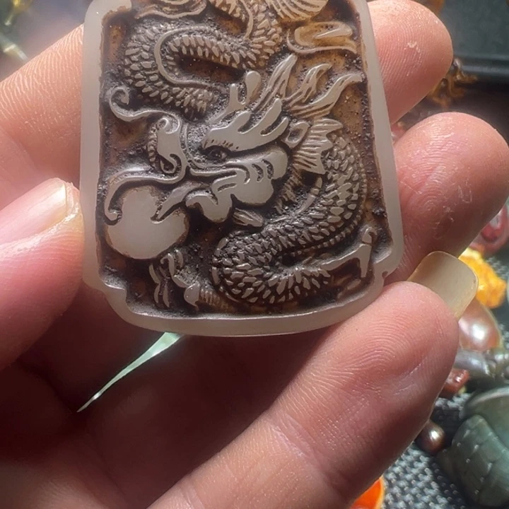 和田玉（糖玉）未镶嵌颈饰