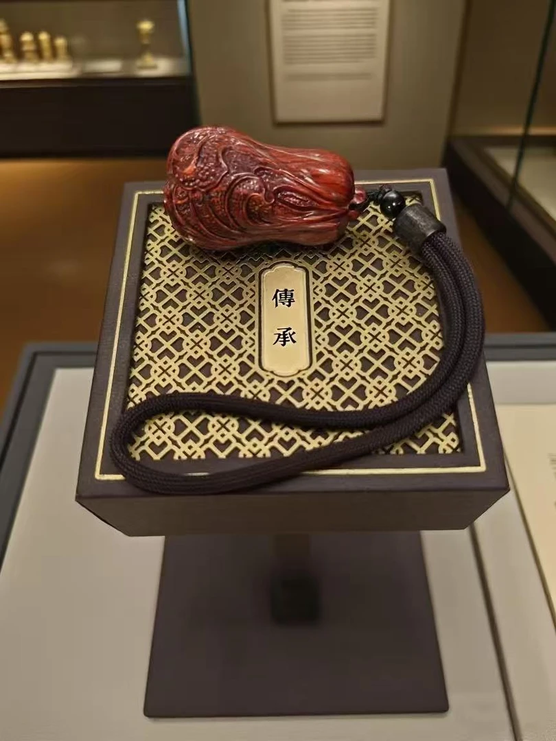 （阿坤） 万年百财 手把件
