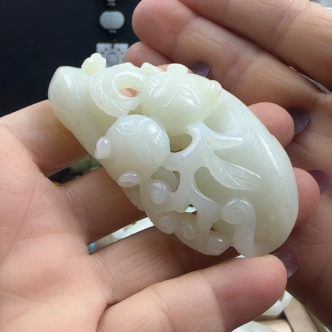 和田玉（糖玉）未镶嵌颈饰