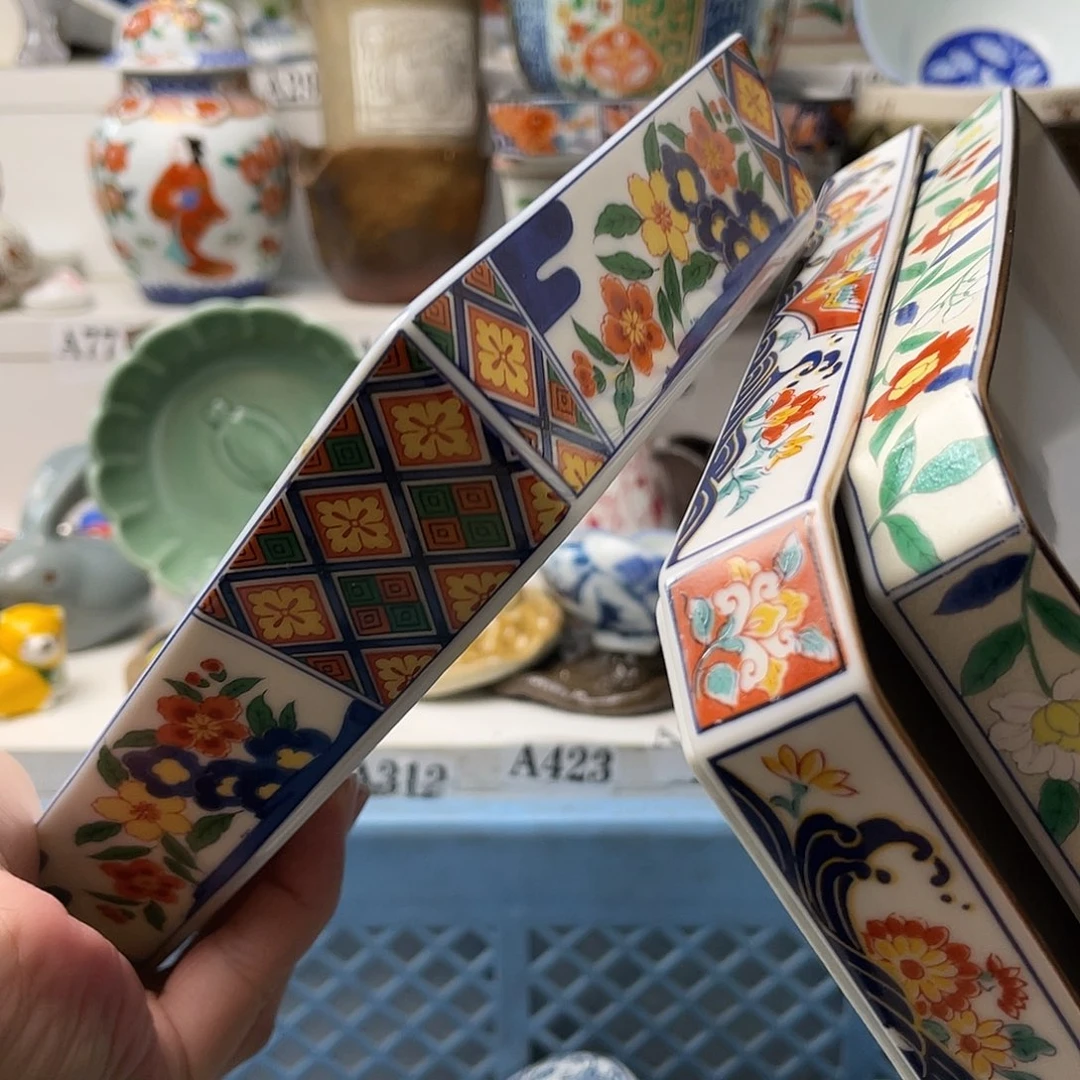 瓷片清****》哈哈哈我真的不喜欢这样笑