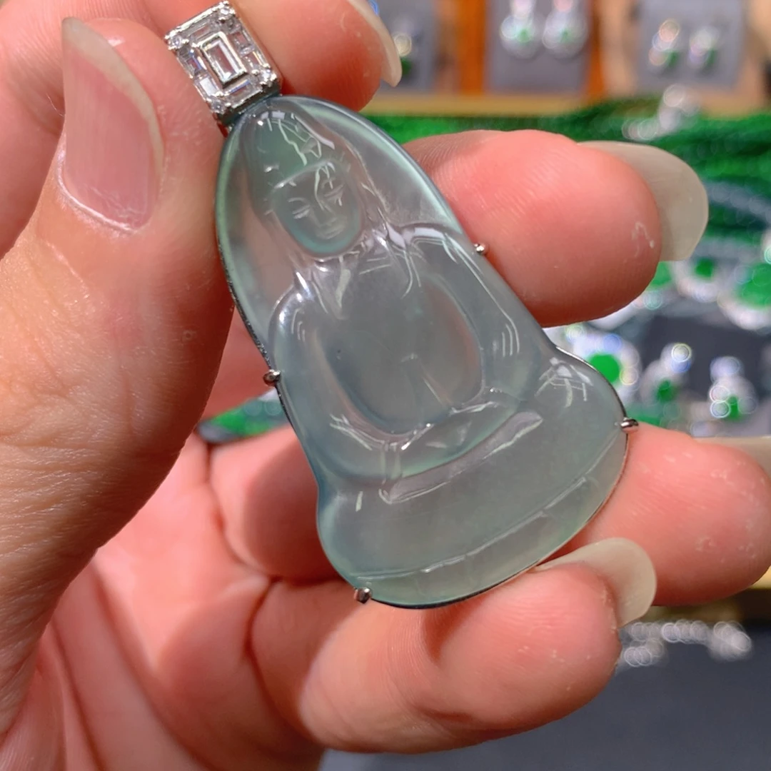 翡翠吊坠(赠链)未镶嵌天然