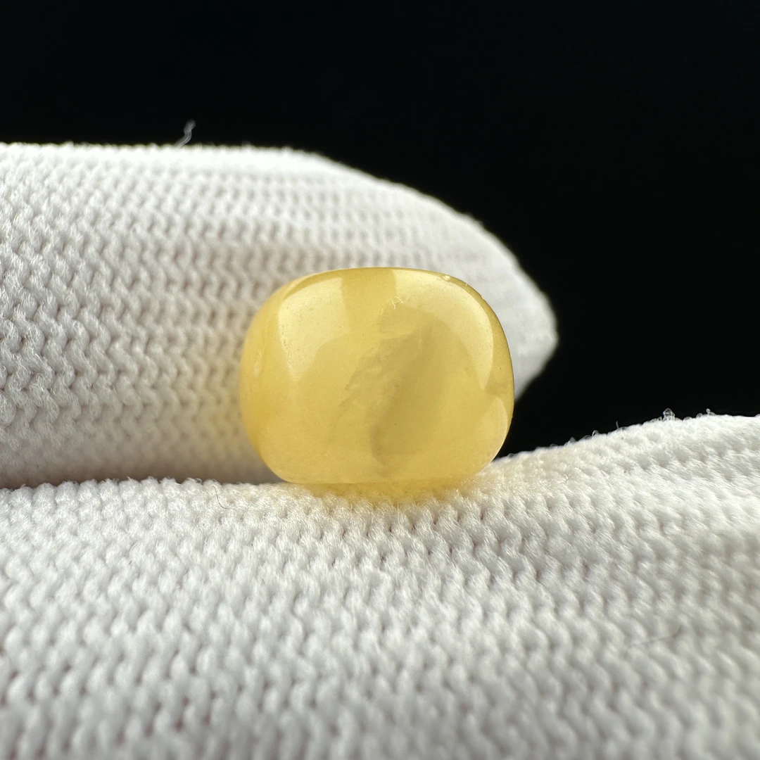 B9310天然原矿蜜蜡 【微瑕】墩子11.3*8mm 支持复检 假一罚十
