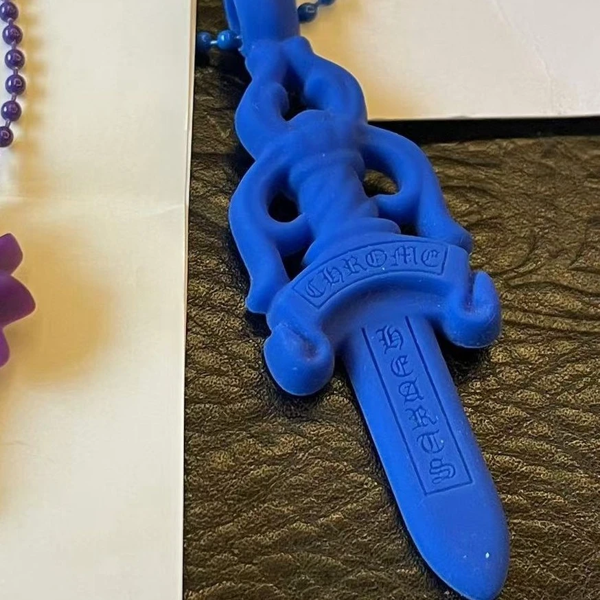 99新 其他 只盒/CH克罗心蓝色树脂宝剑项链