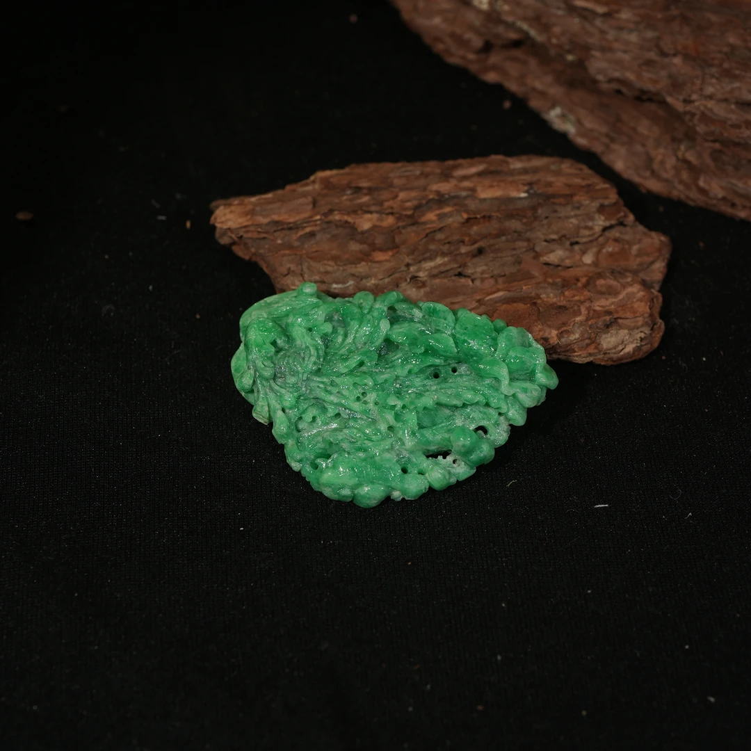 香港王老板-翡翠吊坠9y442