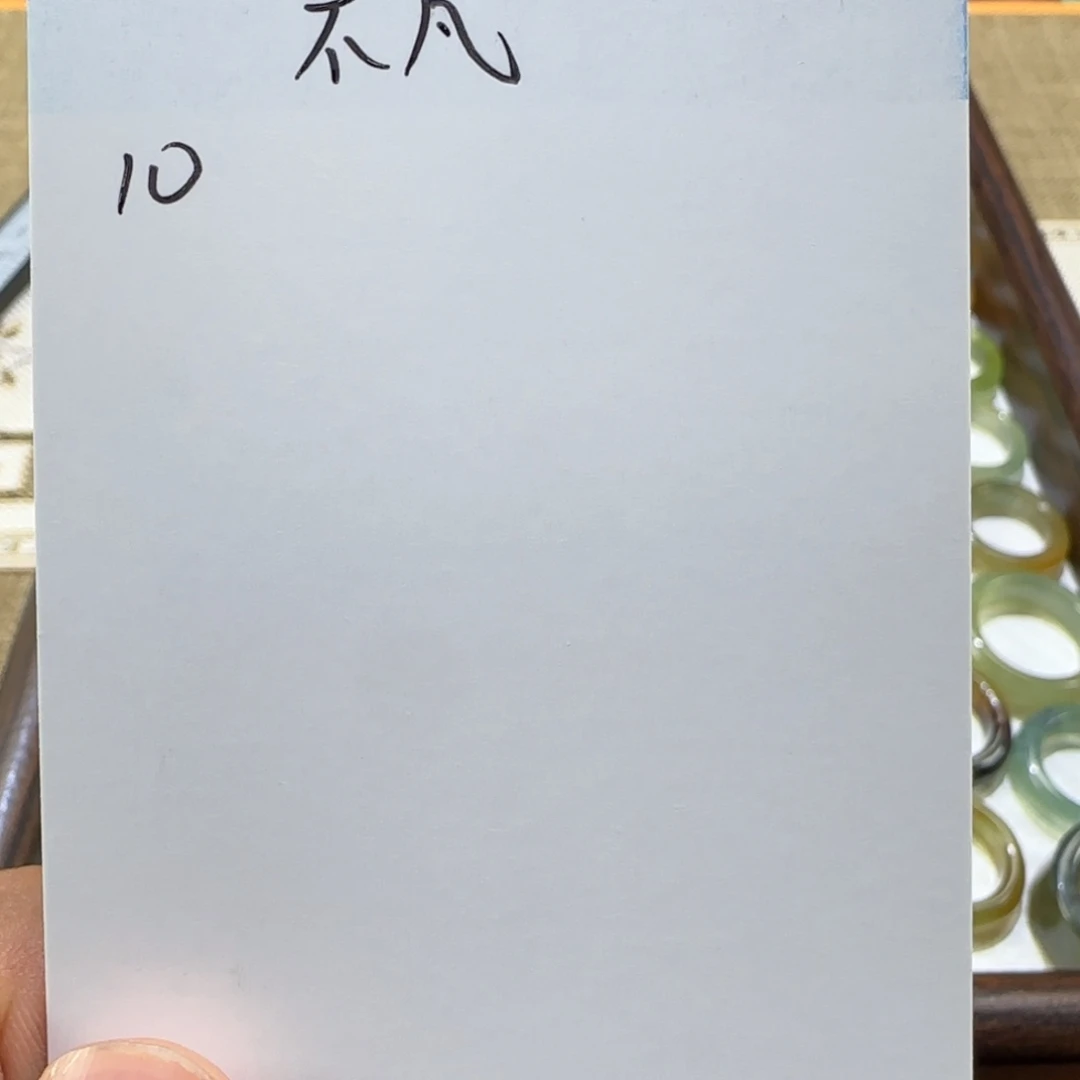 不***凡蛇纹石玉未镶嵌手镯