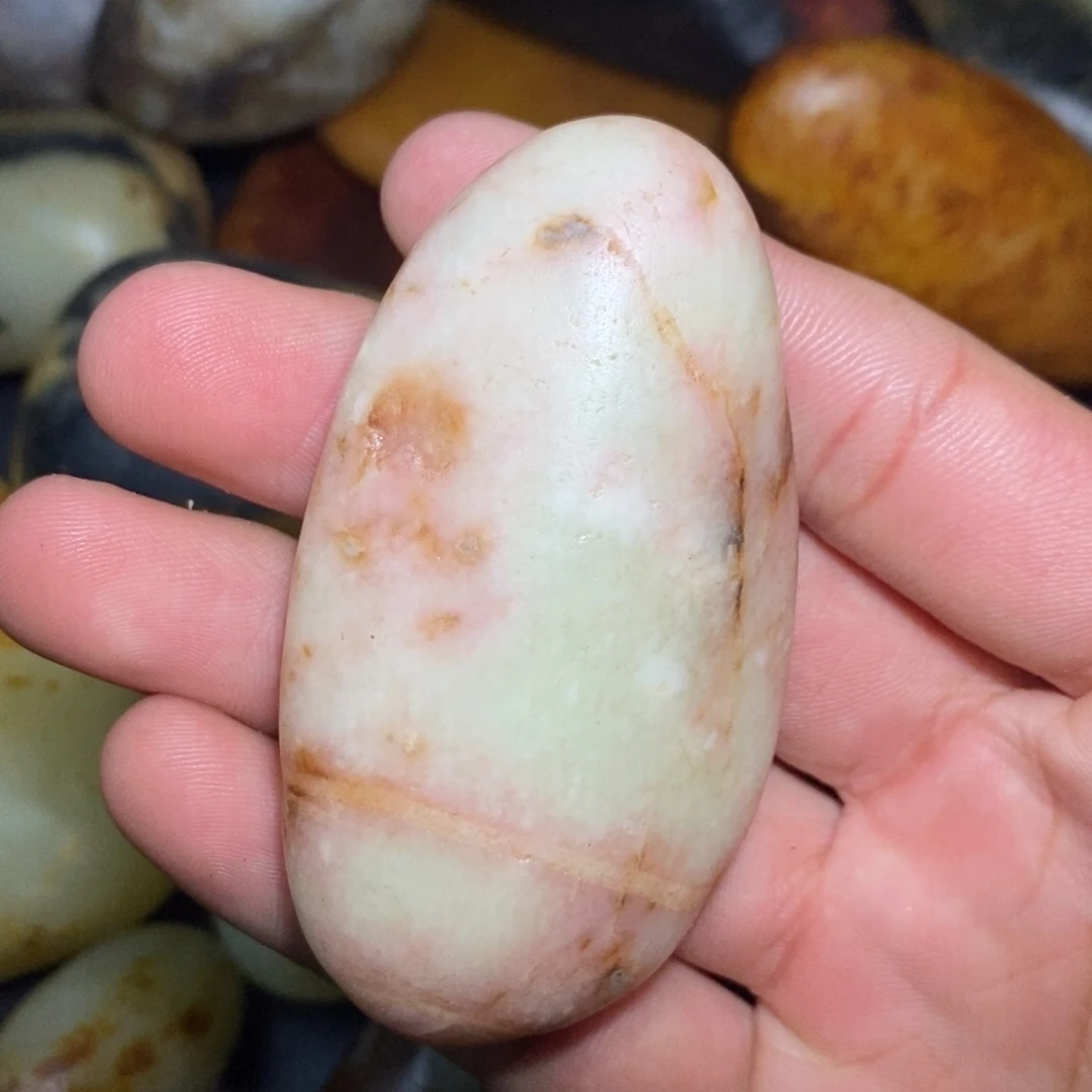 和田玉未镶嵌珠宝奇石