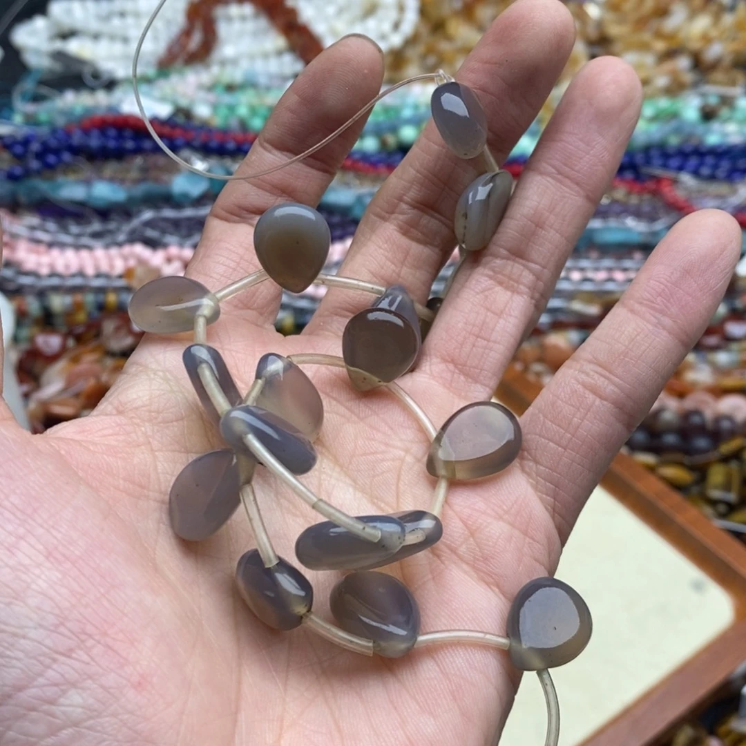 玛瑙/玉髓未镶嵌珠宝半成品一条天然灰玛瑙水滴A21