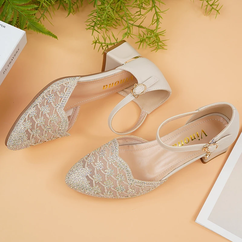 夏季新款妈妈凉鞋粗跟网面镂空水钻中老年人防滑包头女鞋