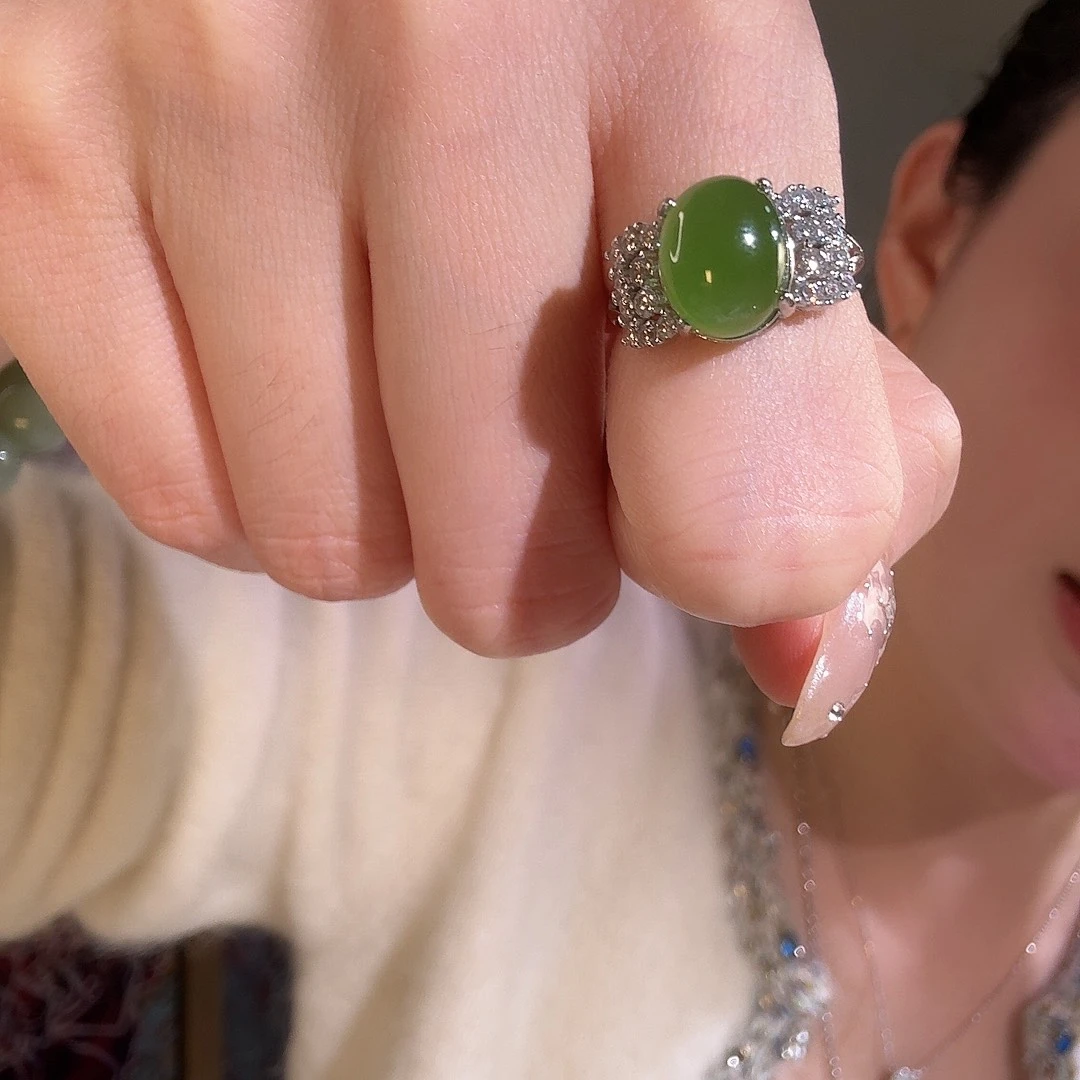 和田玉未镶嵌戒指