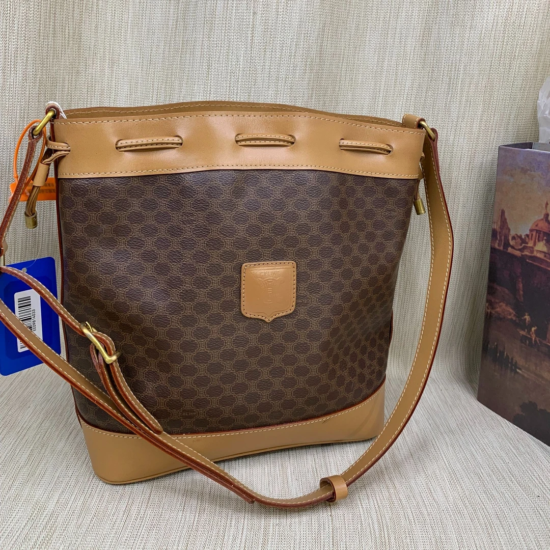 95新 Celine/思琳 老花水桶包/EE09814033/4033/修复品