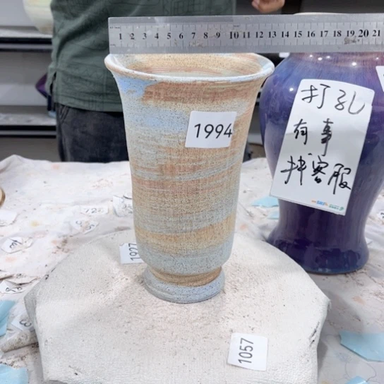 摆件高21，口13，无孔1994