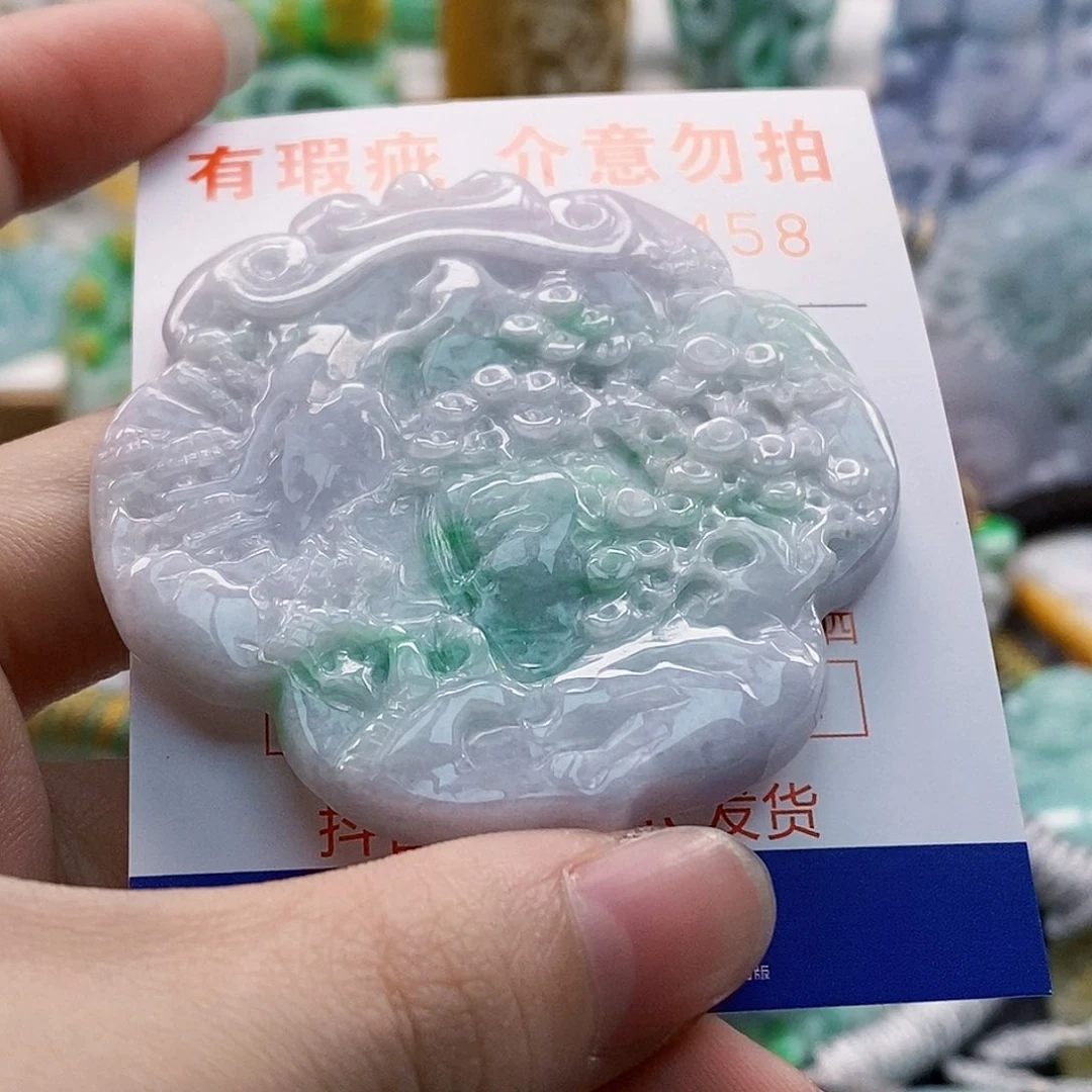 吊坠(不含链)未镶嵌翡翠