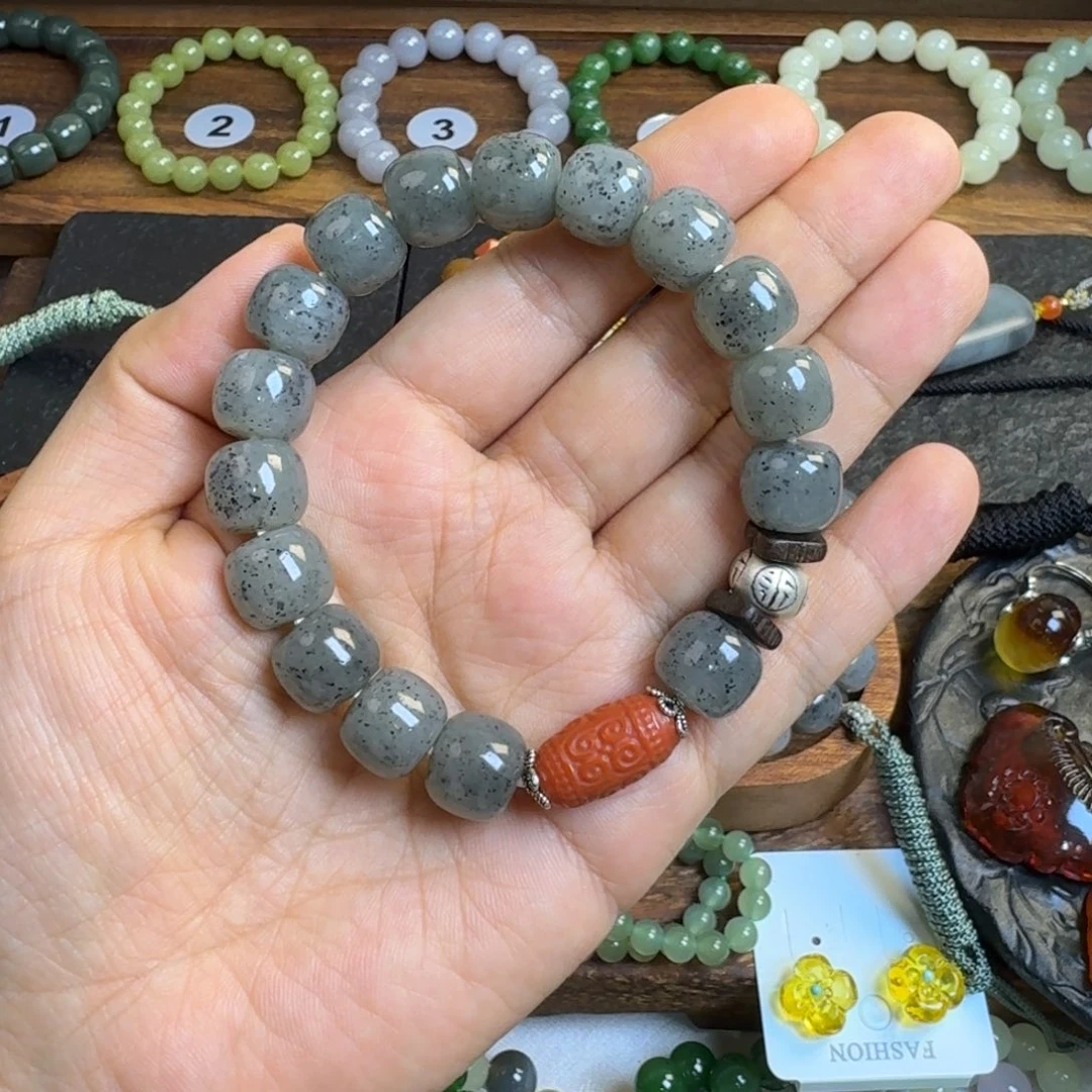 德***子和田玉未镶嵌手链