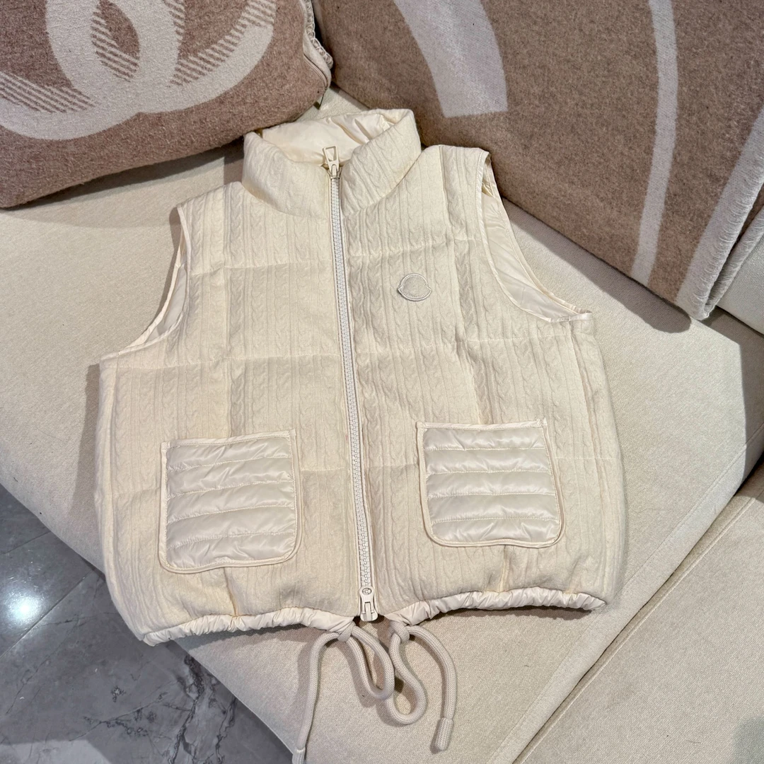 XUEXUE丨90鹅绒 新款抽绳竖条绞花羽绒背心GD25-WT590
