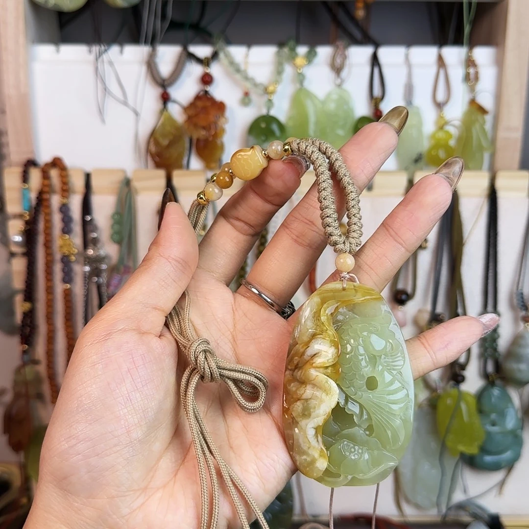 9***3蛇纹石玉未镶嵌颈饰