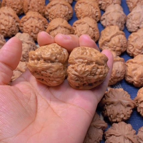 【闪购商品】吊坠文玩核桃狼**晓蛙蛙40