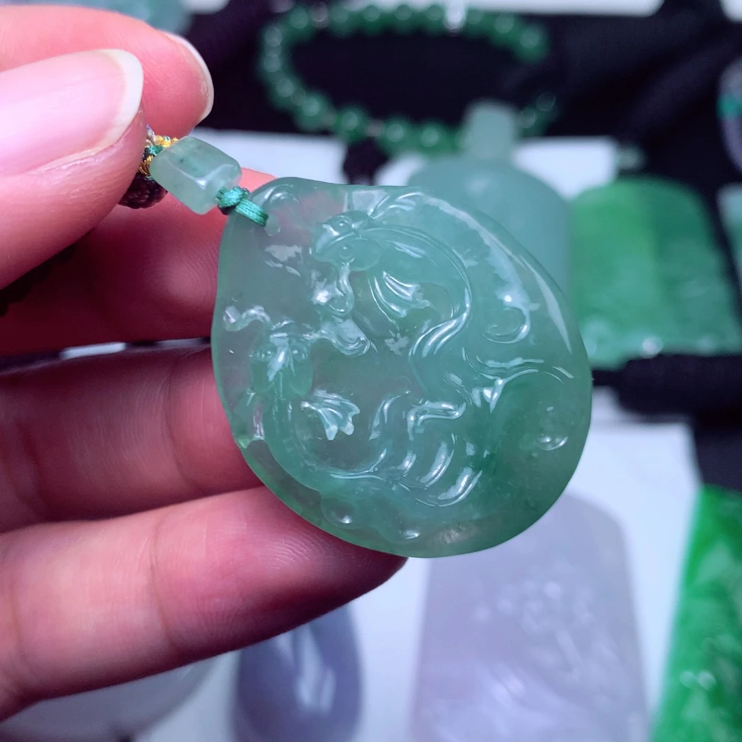 颈饰未镶嵌翡翠天然A货翡翠