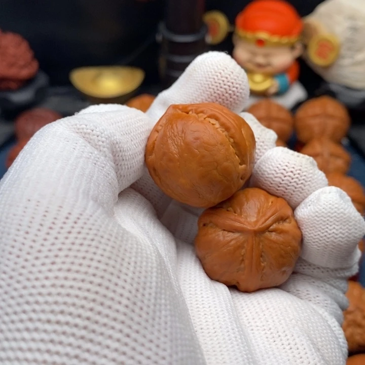 吊坠文玩核桃?****精品小手捻