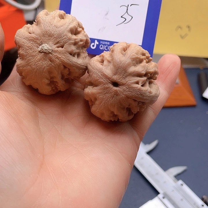 文玩核桃把件东****！文玩35