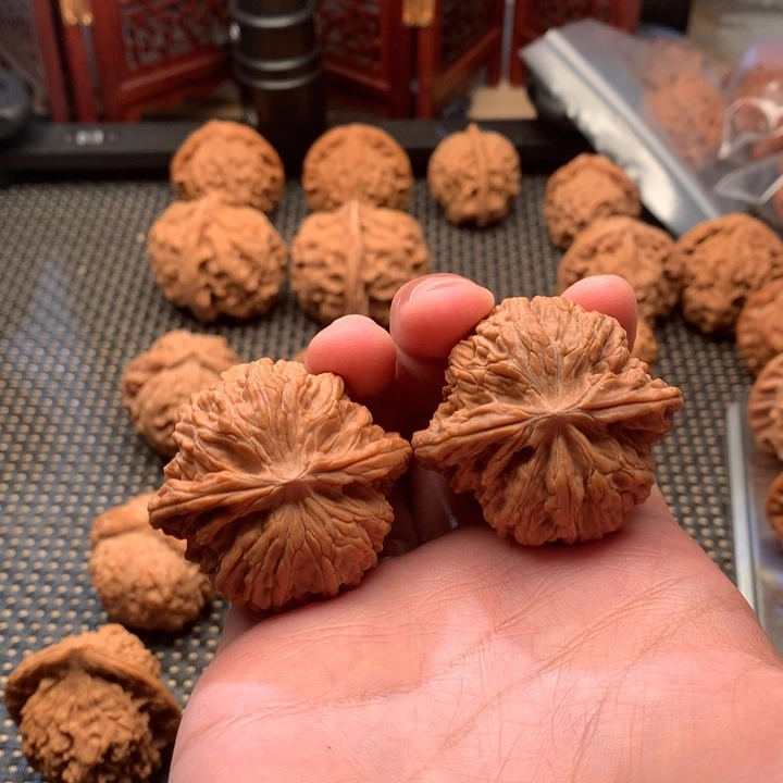 文玩核桃把件磨盘