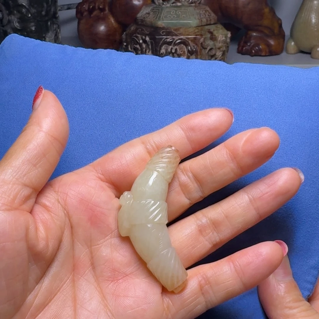 和田玉（糖玉）未镶嵌颈饰