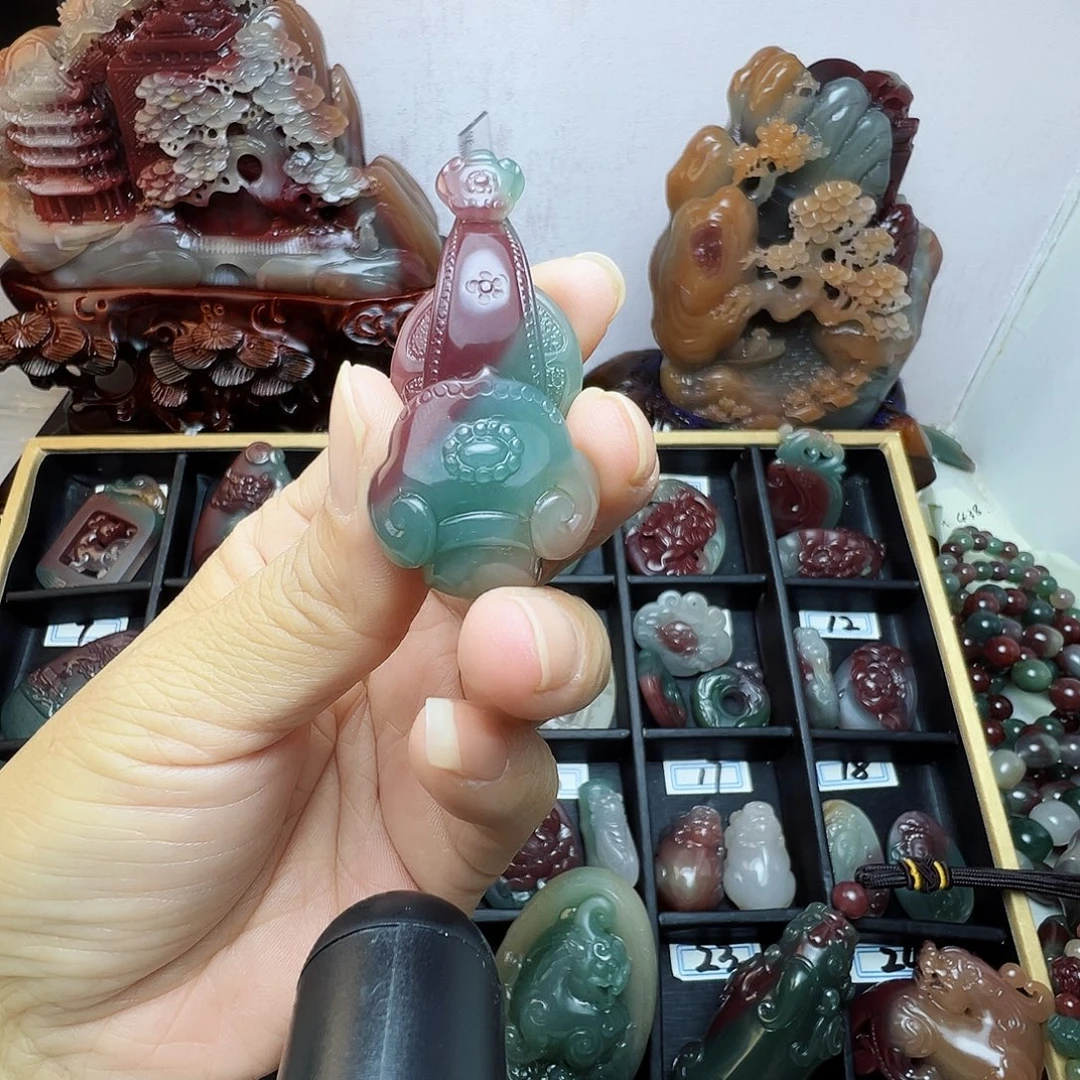 铁合金秦紫玉挂件