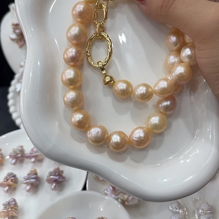 小***乐铜合金巴洛克项链